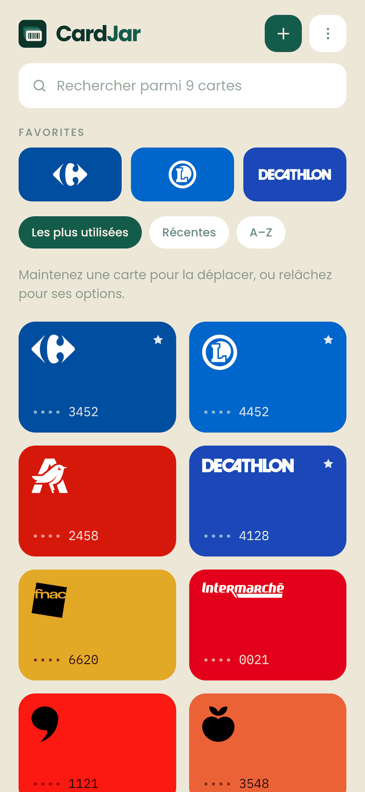L'écran principal de CardJar : une grille de cartes de fidélité aux couleurs de chaque enseigne, avec Carrefour, E.Leclerc et Decathlon en favoris